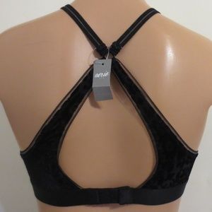 🆕NWT Aerie Velvet Designed Top